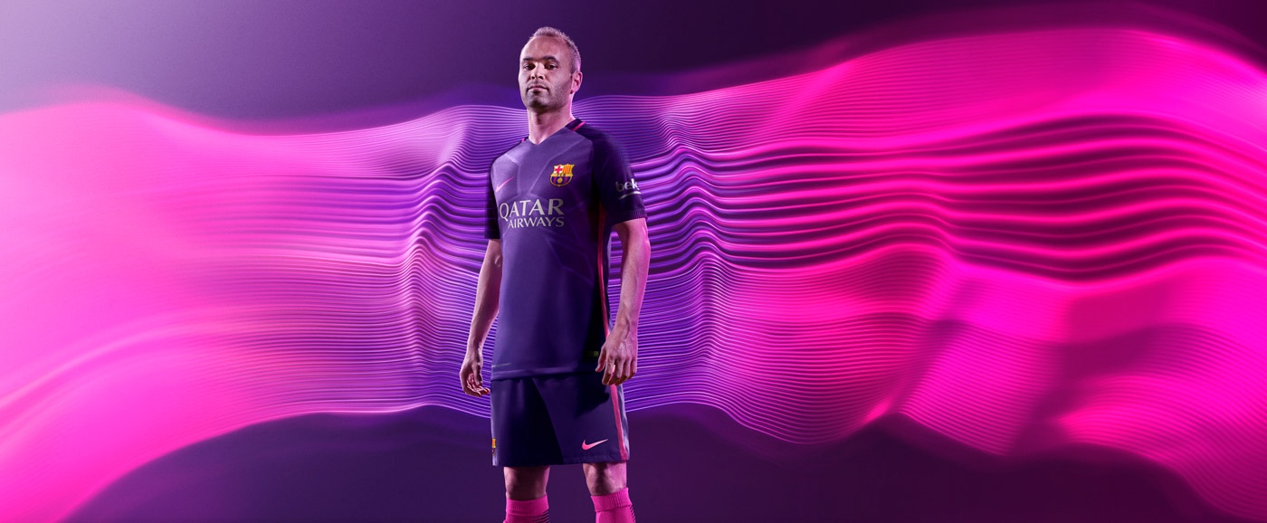 Iniesta of FCB, Away Kit