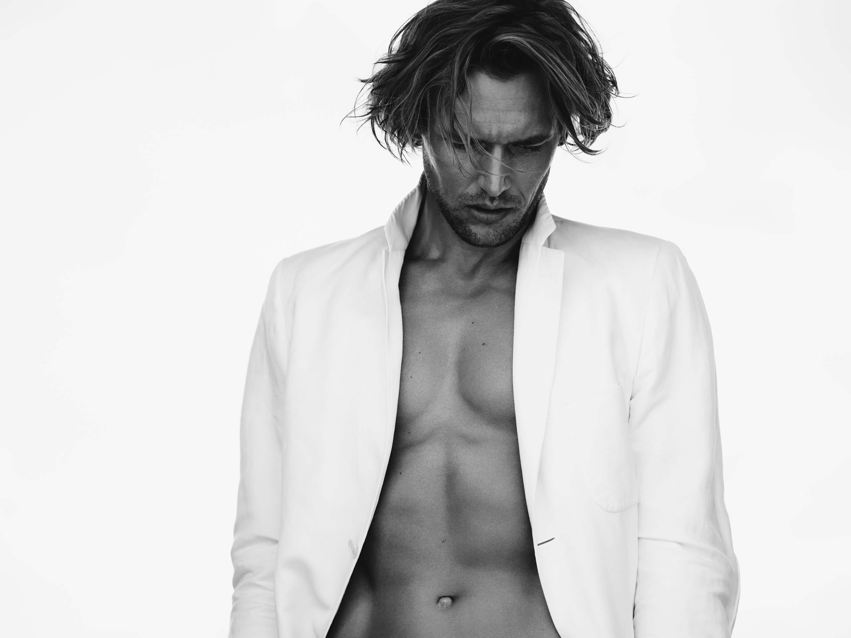 Jenny Hands Image Happy Finish Retouch Emma Jacob