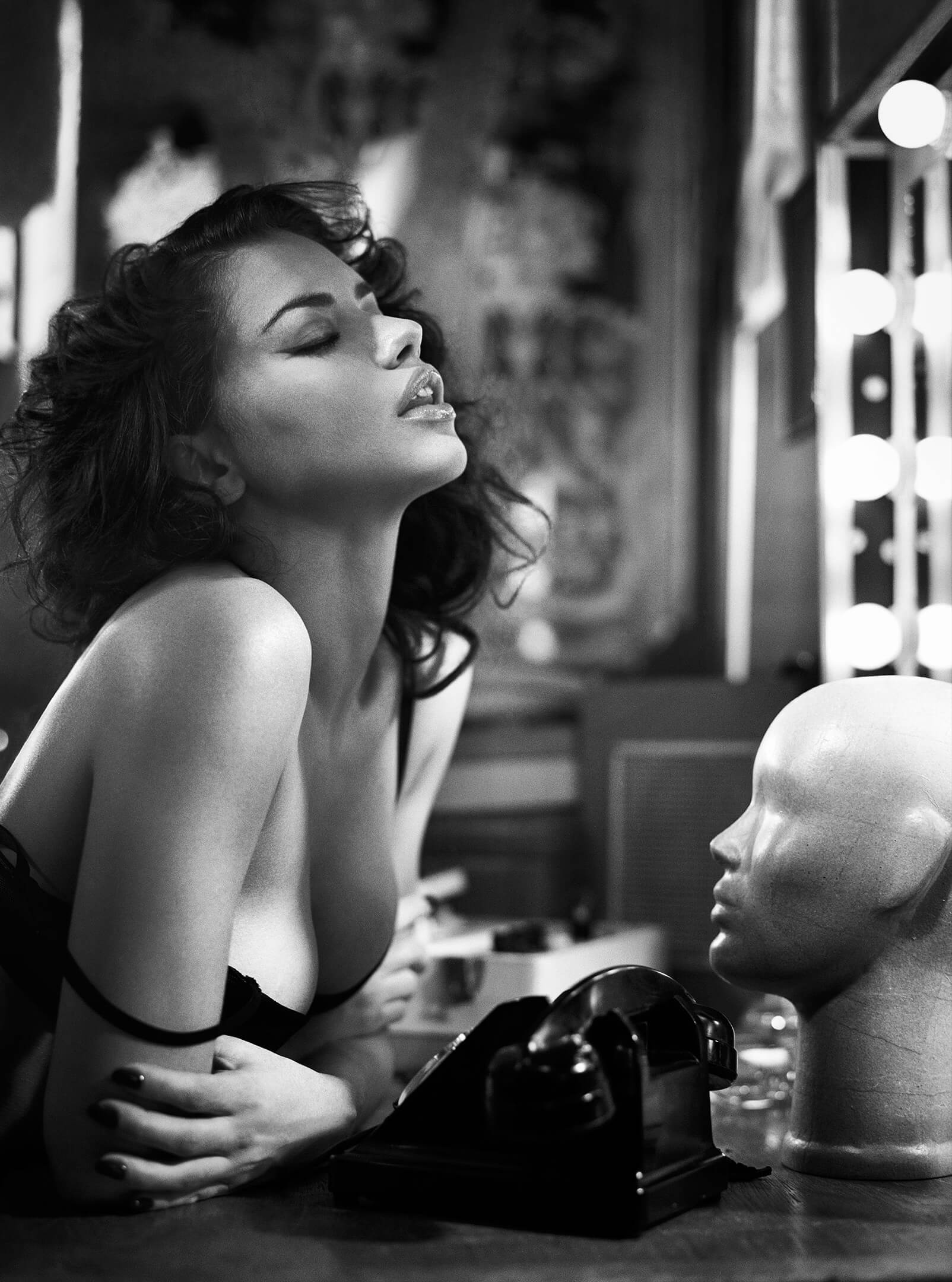 Vogue Italy Happy Finish Retouch Emma Jacob