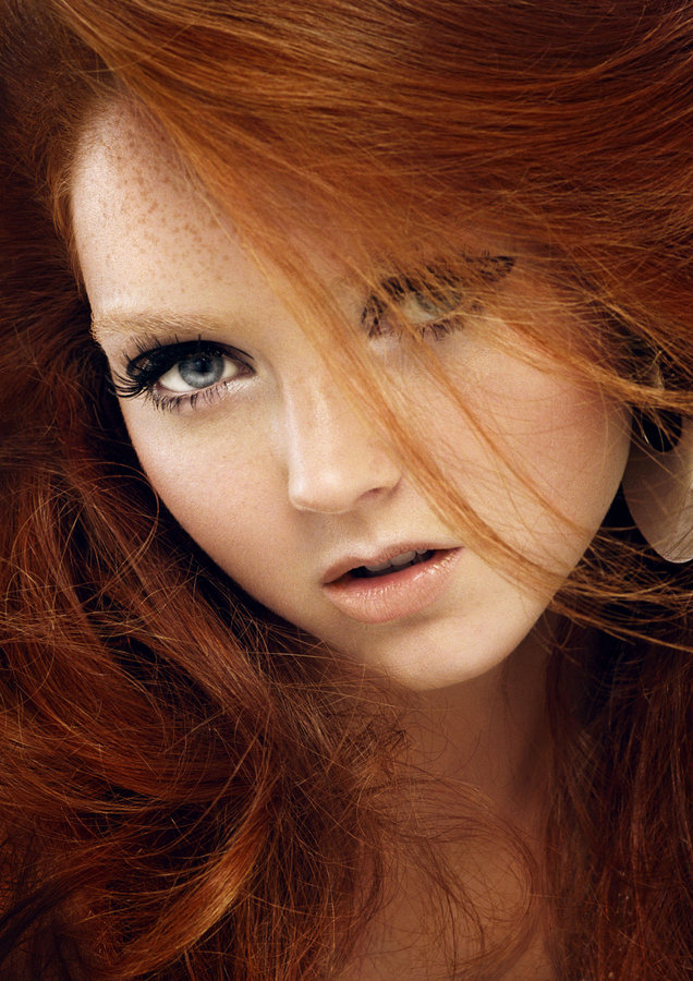 Accessorize Happy Finish Retouch David Tweedie