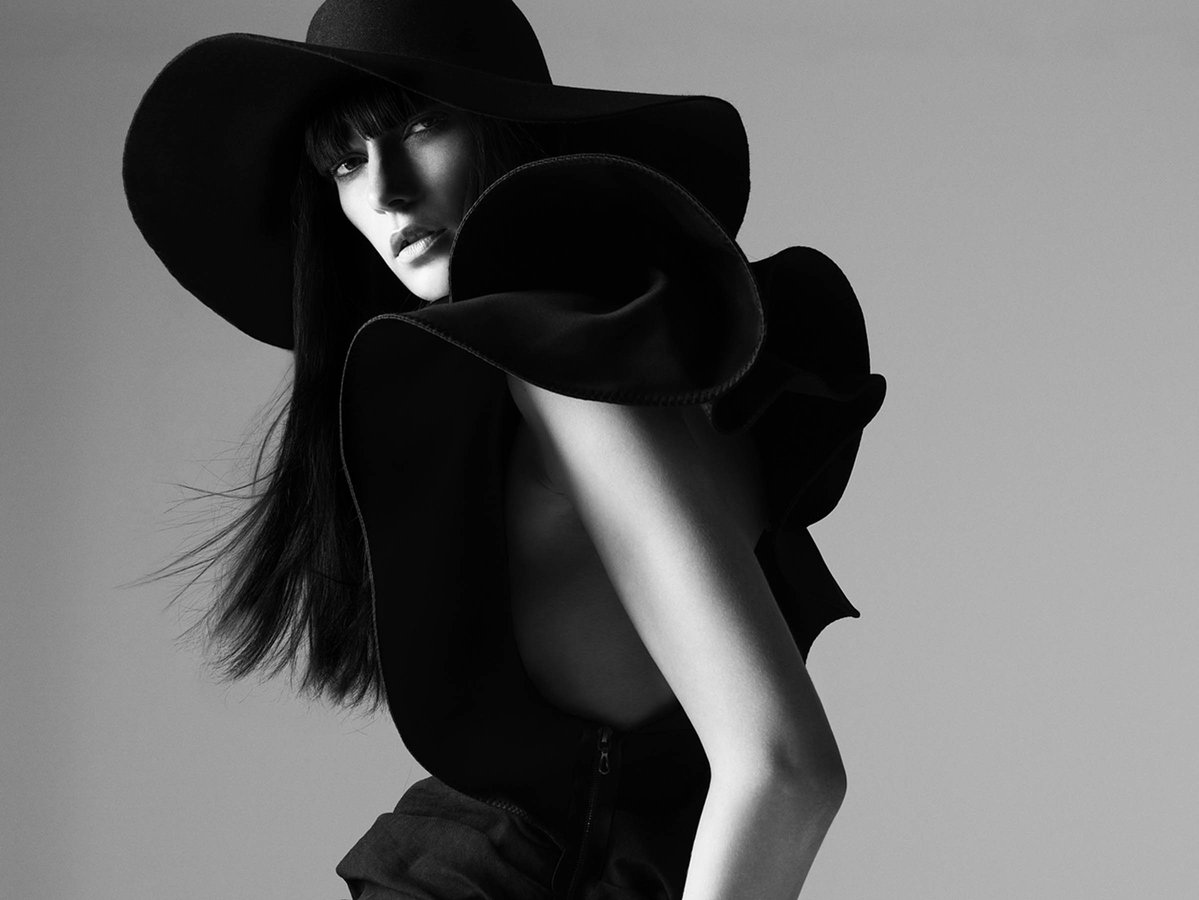 Amica Magazine Happy Finish Retouch David Tweedie